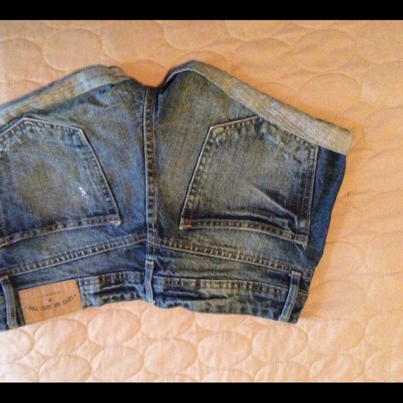 Hot pants - Picture 2 of 5